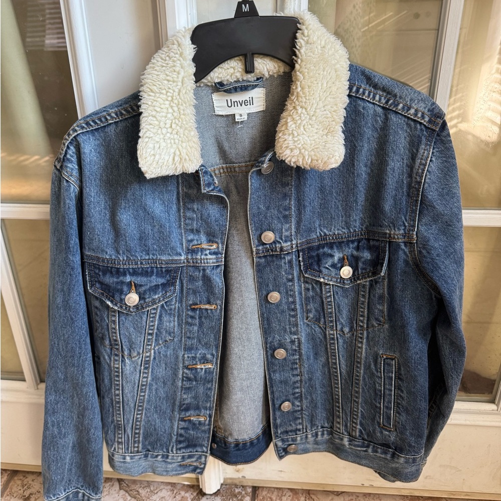 Unveil Blue Denim Jacket with Sherpa Collar